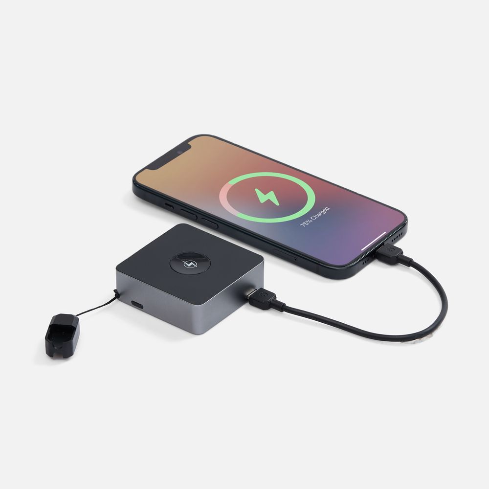 Внешний аккумулятор с беспроводной зарядкой Aura Power 5000 мАч Внешний аккумулятор с беспроводной зарядкой Aura Power 5000 мАч