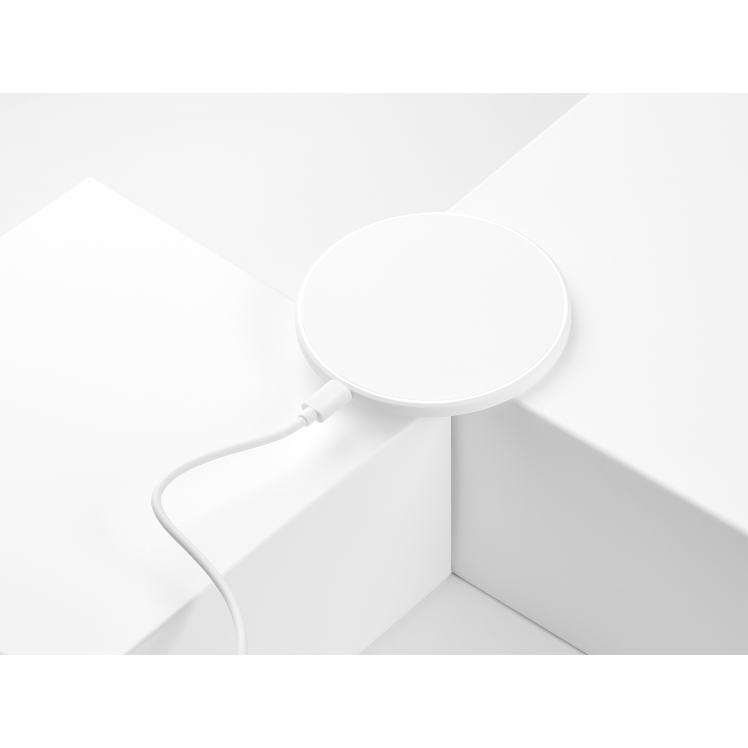 Беспроводное зарядное устройство с подсветкой 15W Auris, синее Беспроводное зарядное устройство с подсветкой 15W Auris, синее