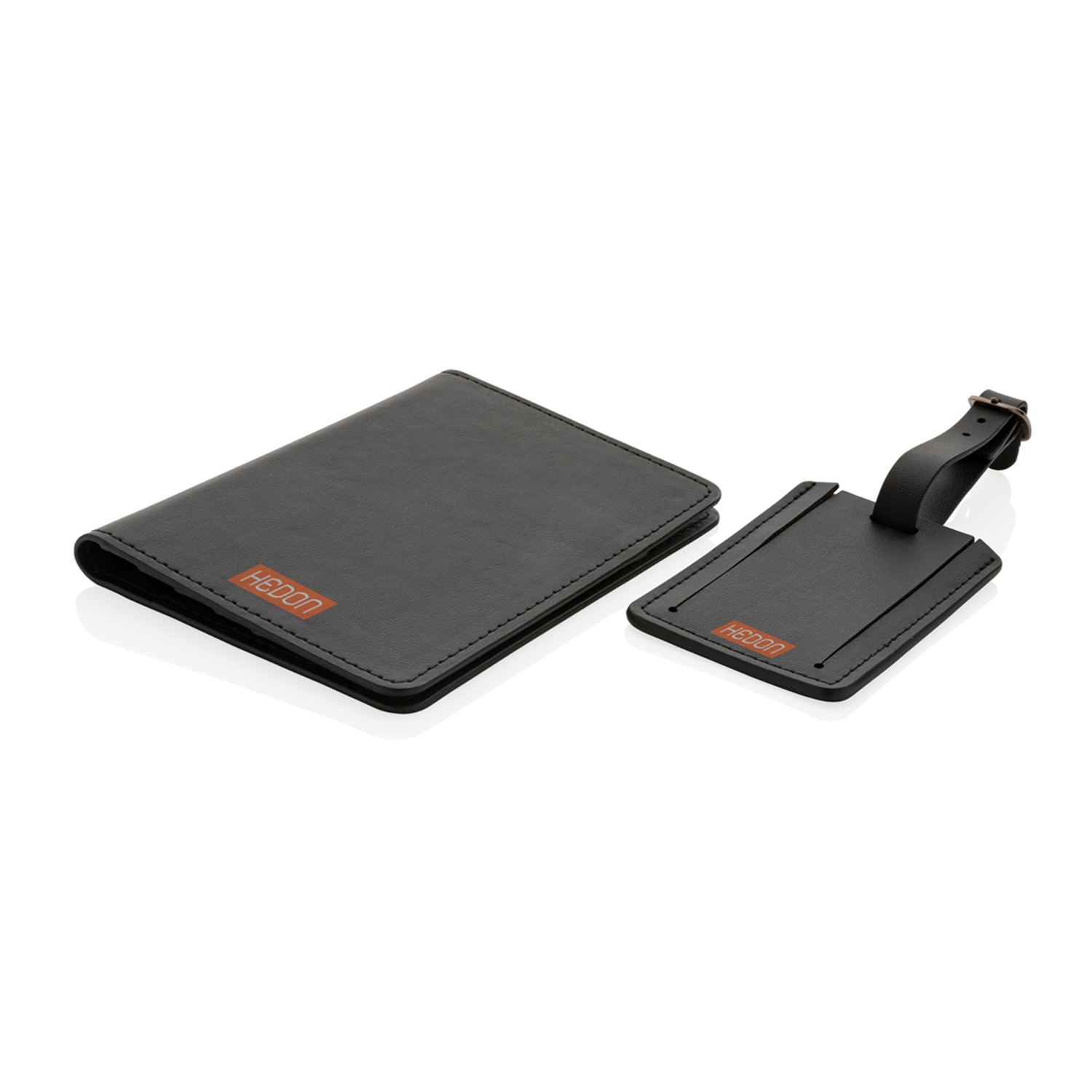 Обложка на паспорт с багажной биркой Swiss Peak из переработанного полиуретана GRS Обложка на паспорт с багажной биркой Swiss Peak из переработанного полиуретана GRS