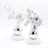 Набор статуэток &quot;Слоны на шарах&quot;