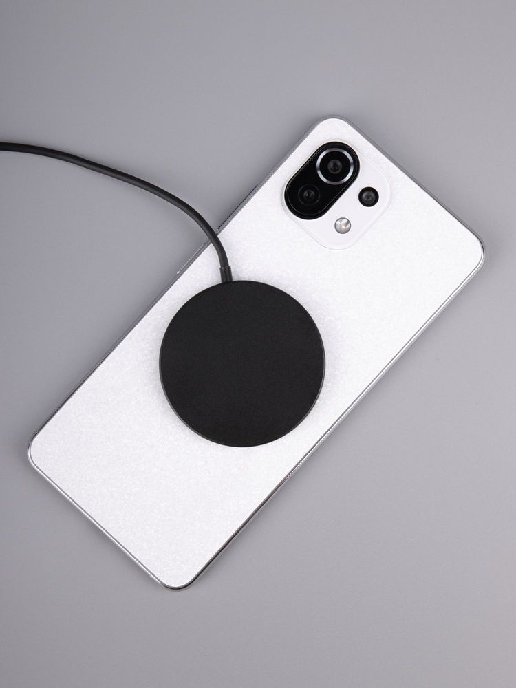 Беспроводное зарядное устройство с магнитами Magmate Беспроводное зарядное устройство с магнитами Magmate