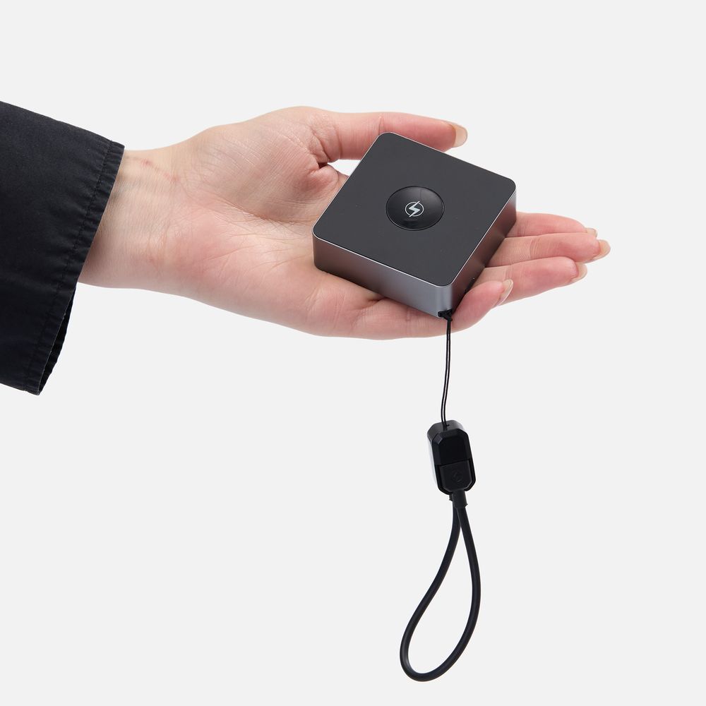 Внешний аккумулятор с беспроводной зарядкой Aura Power 5000 мАч Внешний аккумулятор с беспроводной зарядкой Aura Power 5000 мАч