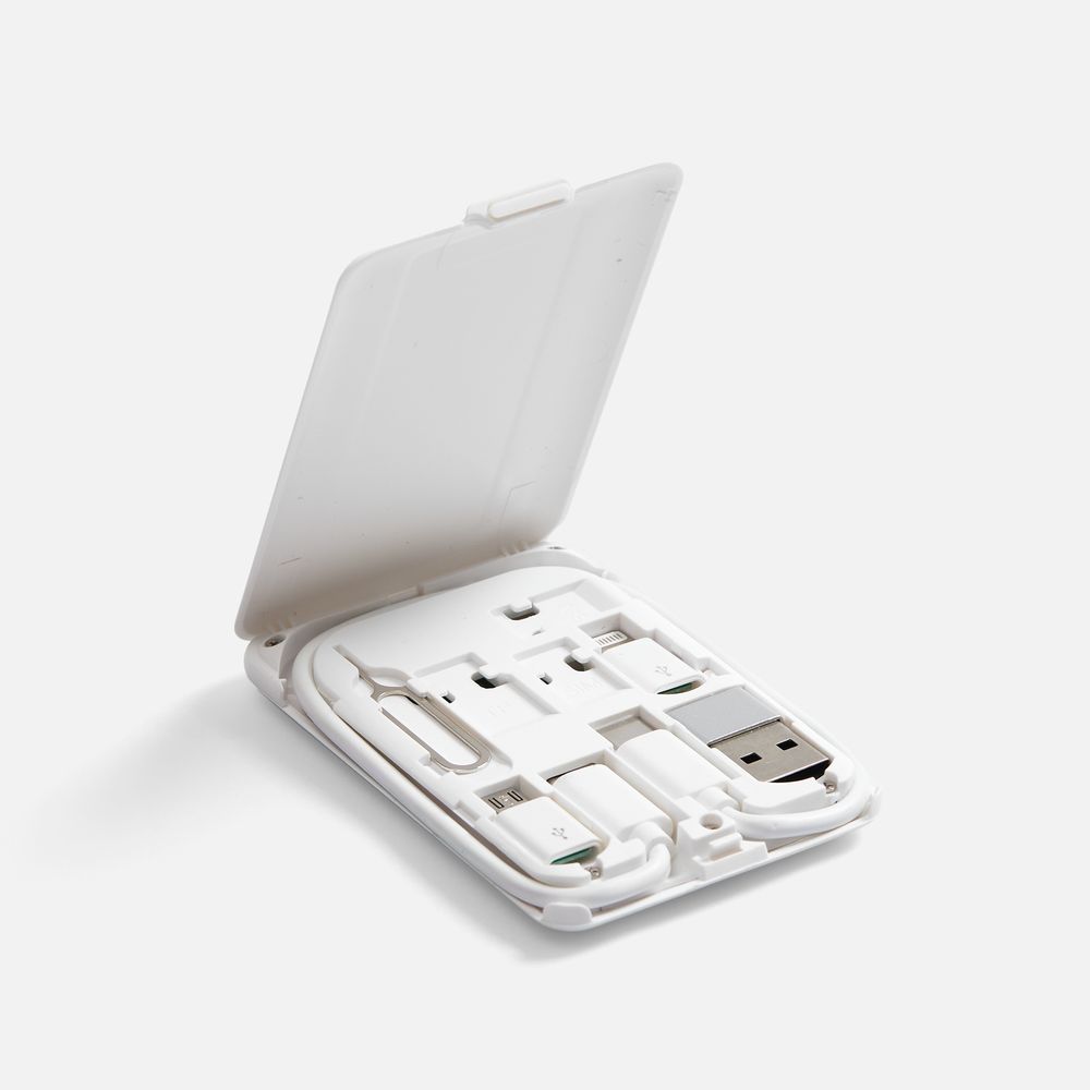 Органайзер с беспроводной зарядкой и набором адаптеров Octopod Органайзер с беспроводной зарядкой и набором адаптеров Octopod