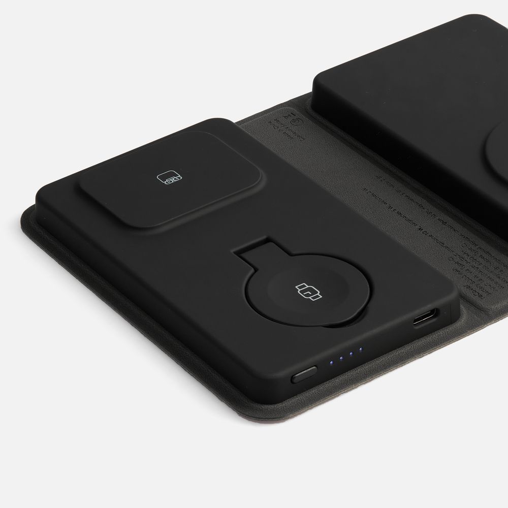 Внешний аккумулятор с беспроводной зарядкой reCover 8000 мАч Внешний аккумулятор с беспроводной зарядкой reCover 8000 мАч