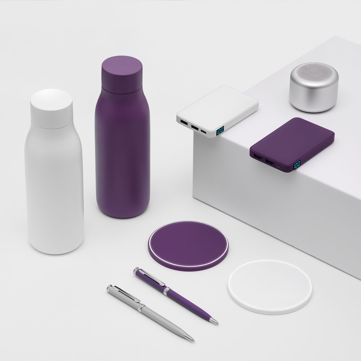 Беспроводное зарядное устройство с подсветкой 15W Auris, синее Беспроводное зарядное устройство с подсветкой 15W Auris, синее