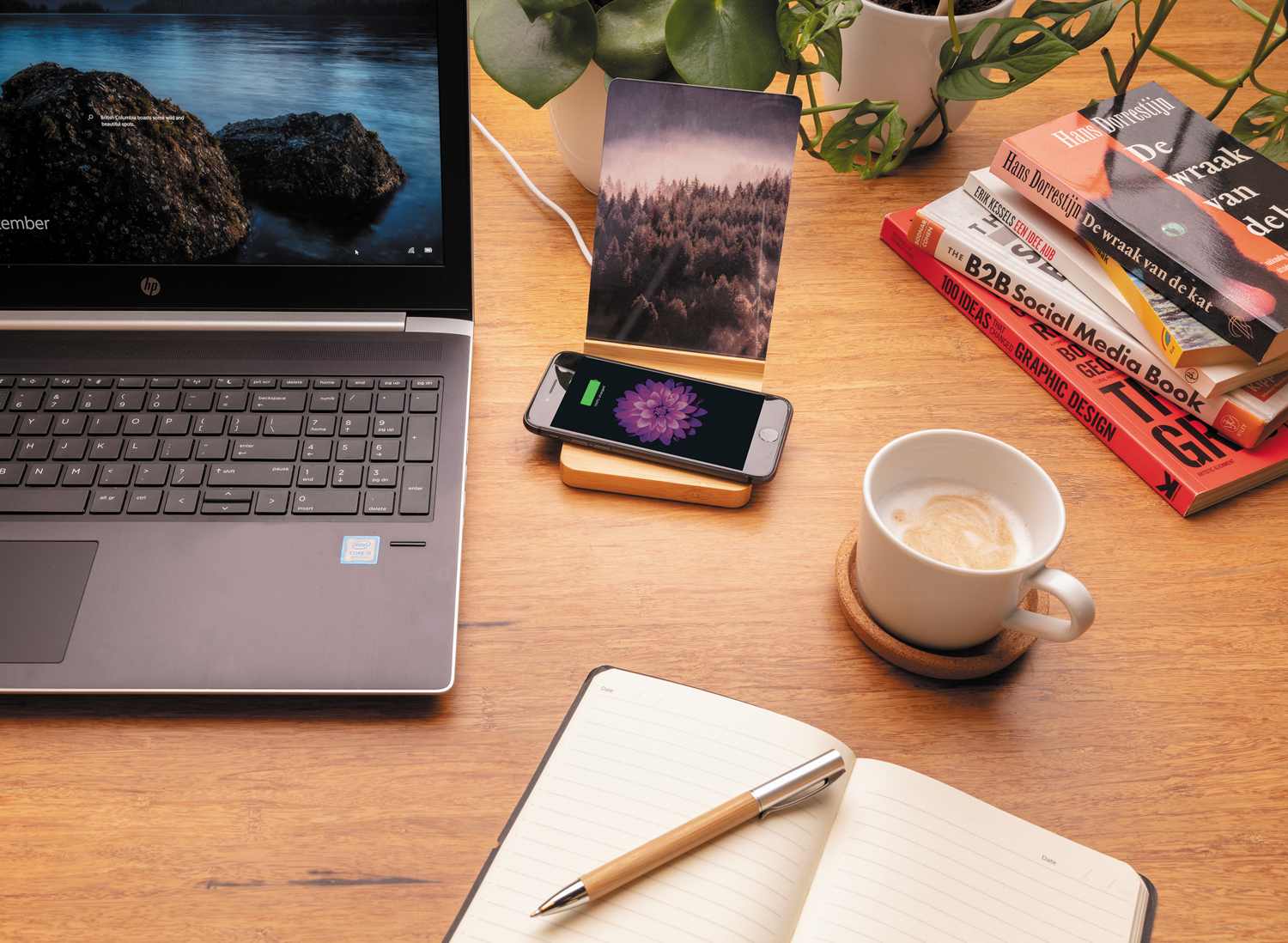 Док-станция для беспроводной зарядки с фоторамкой Bamboo, 5 Вт Док-станция для беспроводной зарядки с фоторамкой Bamboo, 5 Вт