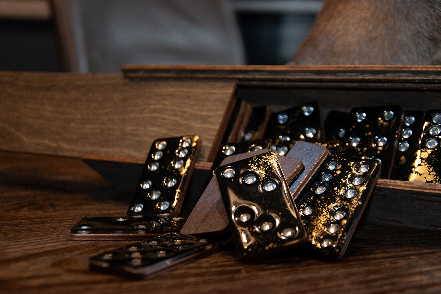 Домино в пенале WIN-WIN