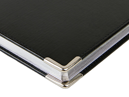 Ежедневник недатированный А5 Sidney Nebraska, черный (серебряный обрез, серебряные уголки)