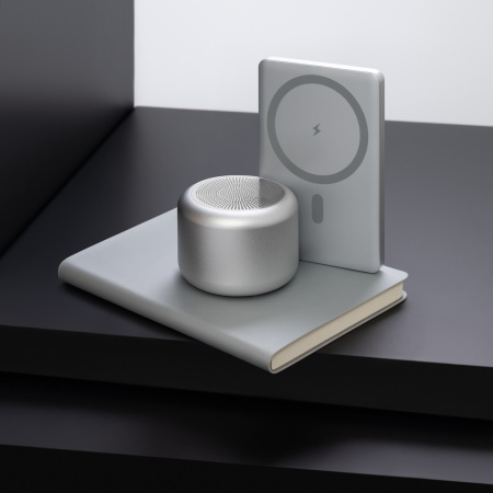 Внешний аккумулятор Atlantis PD 5000mAh с функцией беспроводной зарядки 15W, серебряный