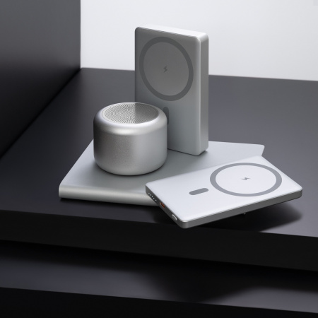 Внешний аккумулятор Atlantis PD Plus 10000mAh с функцией беспроводной зарядки 15W, серебряный