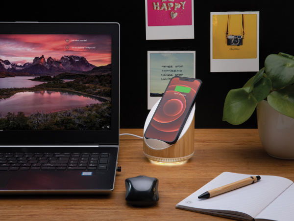 Колонка Ovate 5 Вт с беспроводной зарядкой 15 Вт Колонка Ovate 5 Вт с беспроводной зарядкой 15 Вт