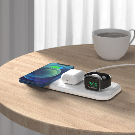 Настольная беспроводная (15W) зарядная станция "Snow Board" для смартфона, часов и наушников Настольная беспроводная (15W) зарядная станция "Snow Board" для смартфона, часов и наушников
