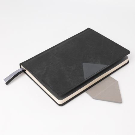 Ежедневник Classic Medio недатированный, черный