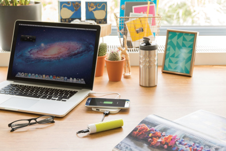 Док-станция для беспроводной зарядки, 5 Вт Док-станция для беспроводной зарядки, 5 Вт