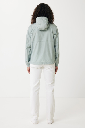 Ветровка Iqoniq Logan из переработанного полиэстера AWARE™, унисекс, 70 г/м²