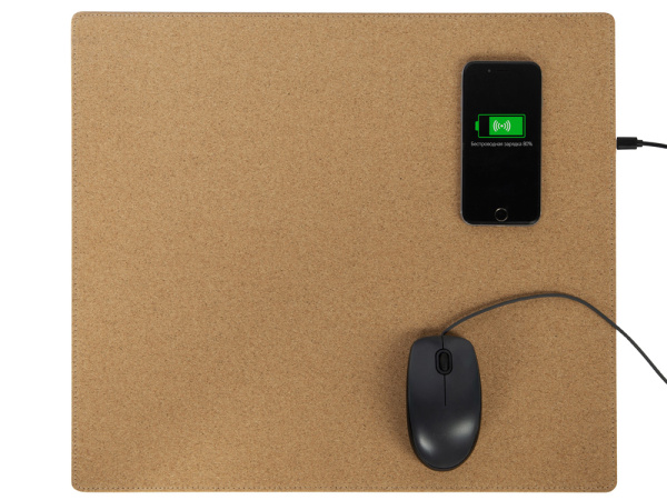 Пробковый коврик для рабочего места с беспроводной зарядкой Querсus Пробковый коврик для рабочего места с беспроводной зарядкой Querсus