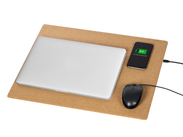 Пробковый коврик для рабочего места с беспроводной зарядкой Querсus Пробковый коврик для рабочего места с беспроводной зарядкой Querсus