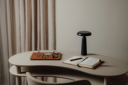 Настольная лампа VINGA Avery RCS