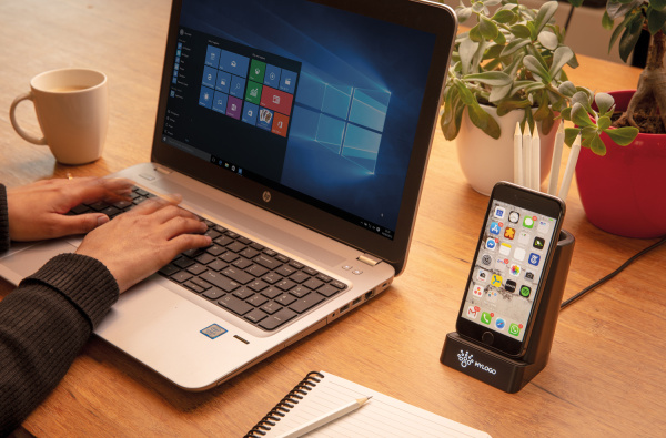 Док-станция Light up для беспроводной зарядки с подставкой для ручек, 5W Док-станция Light up для беспроводной зарядки с подставкой для ручек, 5W