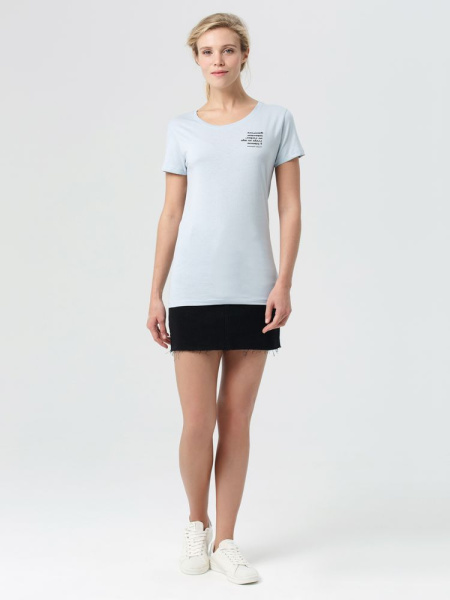 Футболка женская «Женщина хорошеет», голубая, размер S