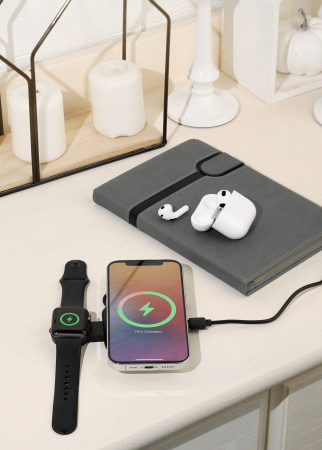 Складная беспроводная (15W) зарядная станция "I-Fold" для смартфона, часов/наушников Складная беспроводная (15W) зарядная станция "I-Fold" для смартфона, часов/наушников