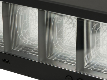 Часы с беспроводной зарядкой Cyber, 10 Вт Часы с беспроводной зарядкой Cyber, 10 Вт