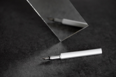 Перьевая ручка PININFARINA PF One SILVER