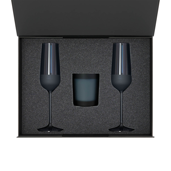 Подарочный набор свеча Enigma + 2 бокала для шампанского Sapphire в черной коробке