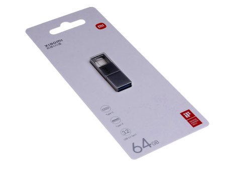 USB 3.0-флешка на 128 Гб с разъемами USB-A и Type-C