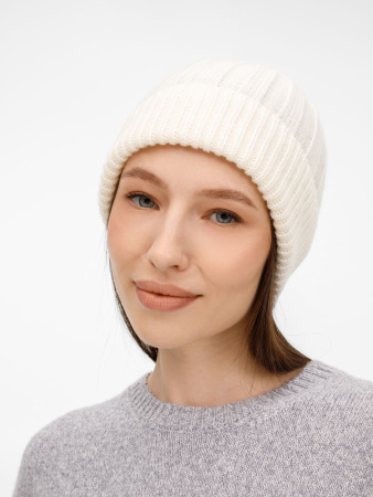 Шапка Bellish, белая (ванильная)