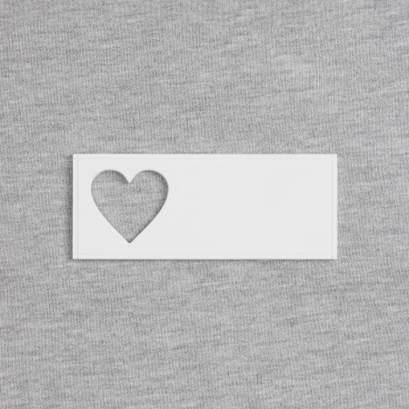 Лейбл из ПВХ с вырубкой «Сердце», белый