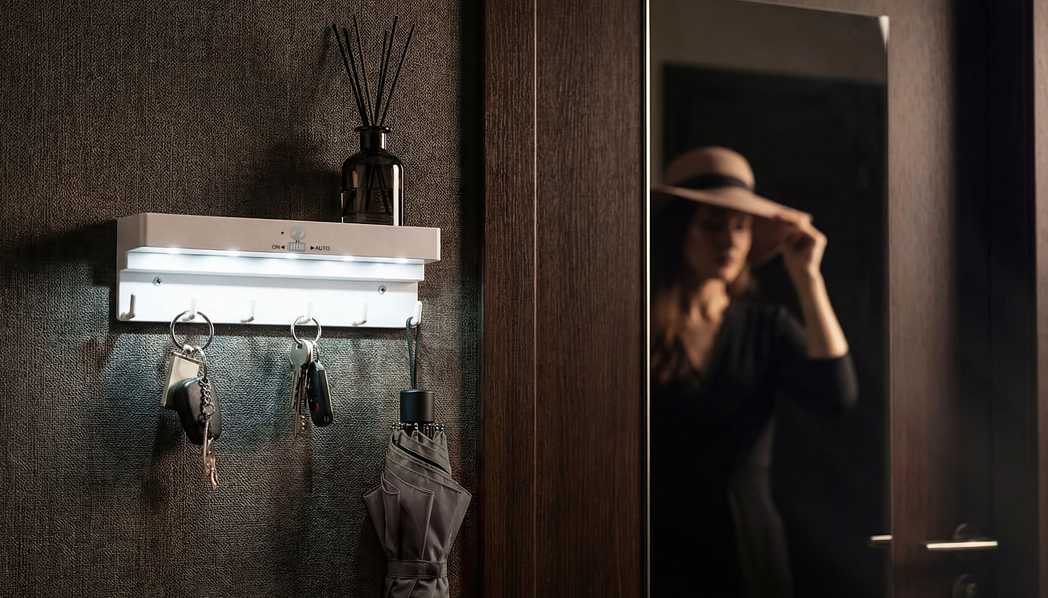 Ключница "KeyHub" с подсветкой