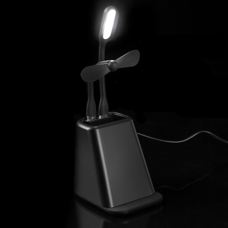 Настольный органайзер с зарядкой, лампой, вентилятором и подсветкой логотипа powerTower, черный Настольный органайзер с зарядкой, лампой, вентилятором и подсветкой логотипа powerTower, черный