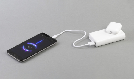 Беспроводное зарядное (22.5/15W) устройство "ALL-in-1" 10000 mAh Беспроводное зарядное (22.5/15W) устройство "ALL-in-1" 10000 mAh