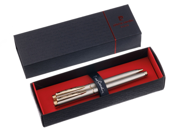 Набор Pierre Cardin PEN&PEN: ручка шариковая + роллер. Цвет - серебристо-бежевый. Упаковка Е.