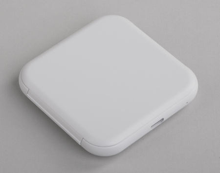 Настольное беспроводное зарядное устройство-подставка "Satellite" Настольное беспроводное зарядное устройство-подставка "Satellite"