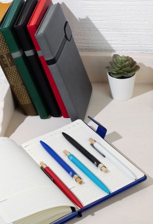 Ручка шариковая "Matt" с кнопкой из бамбука