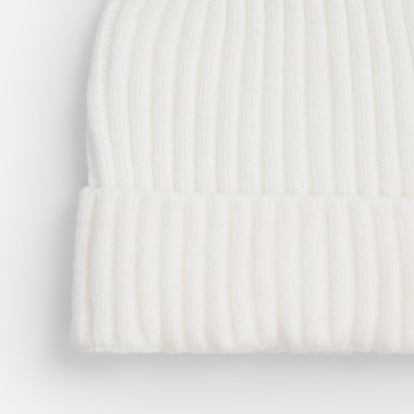 Шапка Laconi, молочно-белая