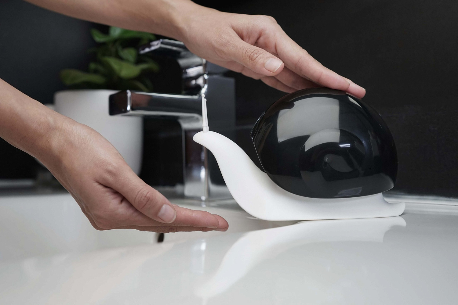 Дозатор мыла ESCAR, коричневый