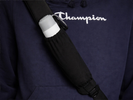 Сумка-слинг Nomad на одно плечо из водостойкого переработанного пластика, черный