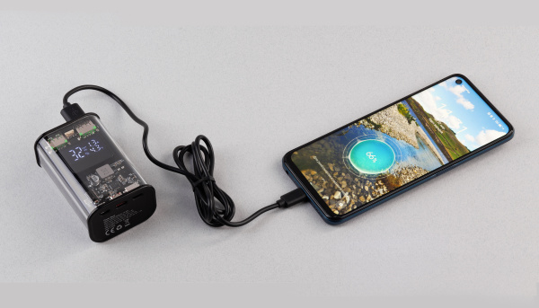 Зарядное (22.5W) устройство "Inside" 9000 mAh с прозрачным корпусом и цифровым индикатором заряда/напряжения/силы тока Зарядное (22.5W) устройство "Inside" 9000 mAh с прозрачным корпусом и цифровым индикатором заряда/напряжения/силы тока