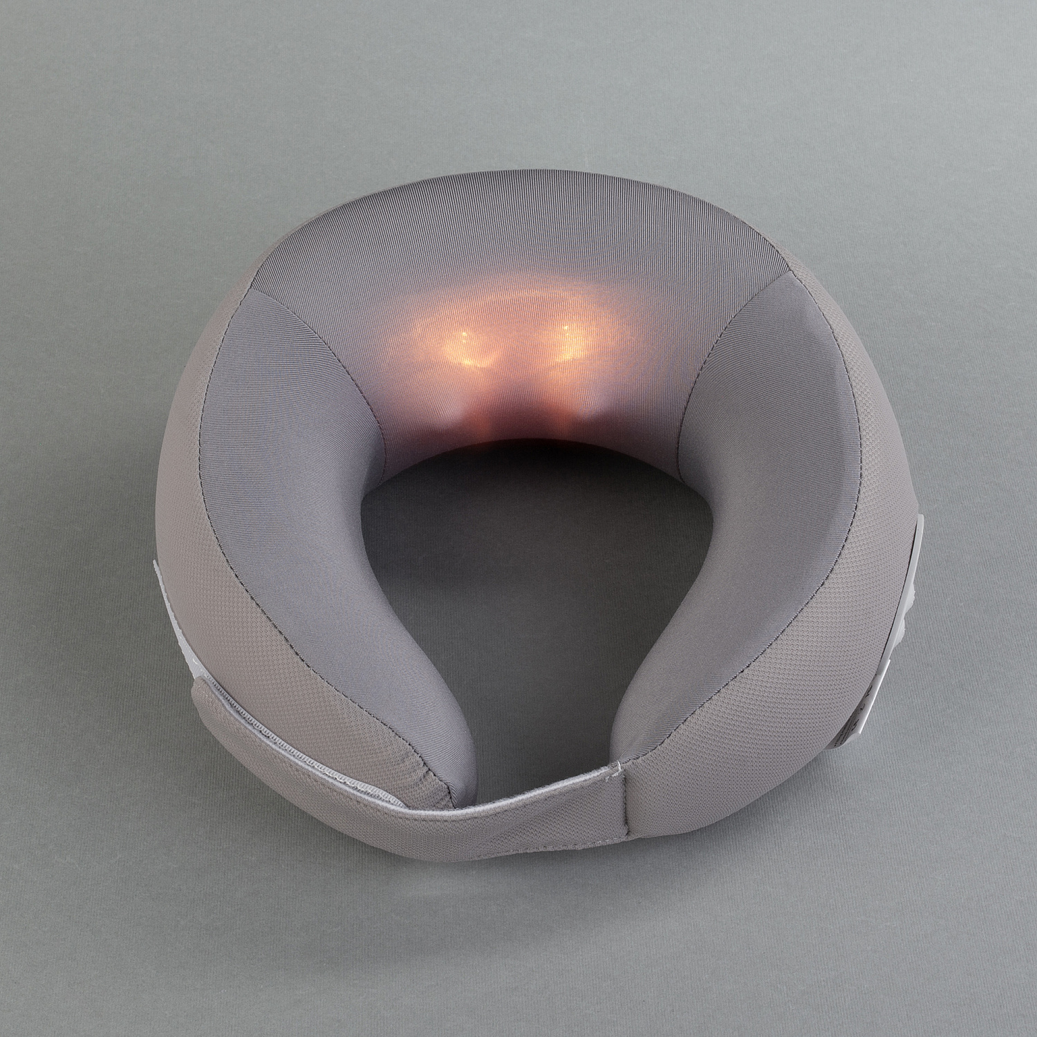 Подушка-массажер "Hug" с функцией обогрева Подушка-массажер "Hug" с функцией обогрева