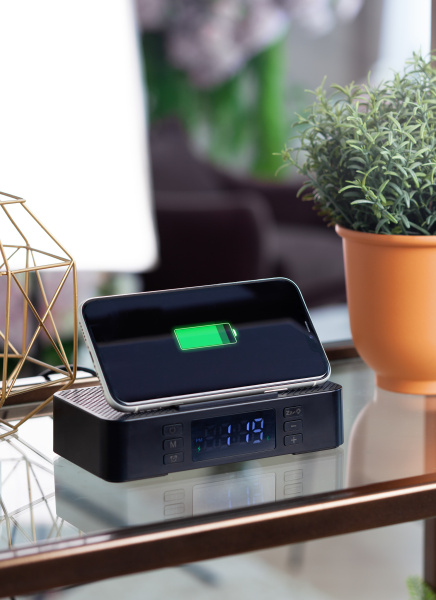 Настольные часы "Smart Box" с bluetooth колонкой (2х3Вт), беспроводным (15W) зарядным устройством и складной подставкой под смартфон Настольные часы "Smart Box" с bluetooth колонкой (2х3Вт), беспроводным (15W) зарядным устройством и складной подставкой под смартфон