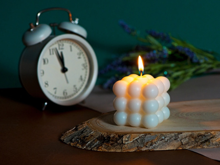 Свеча шарики без отдушки, белый