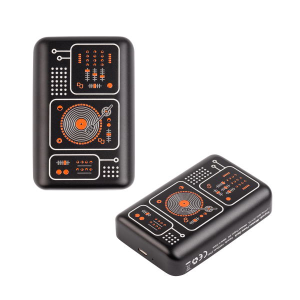 Беспроводное зарядное устройство "Skeleton" 10000 mAh с функцией MagSafe, прозрачный пластик/алюминий Беспроводное зарядное устройство "Skeleton" 10000 mAh с функцией MagSafe, прозрачный пластик/алюминий