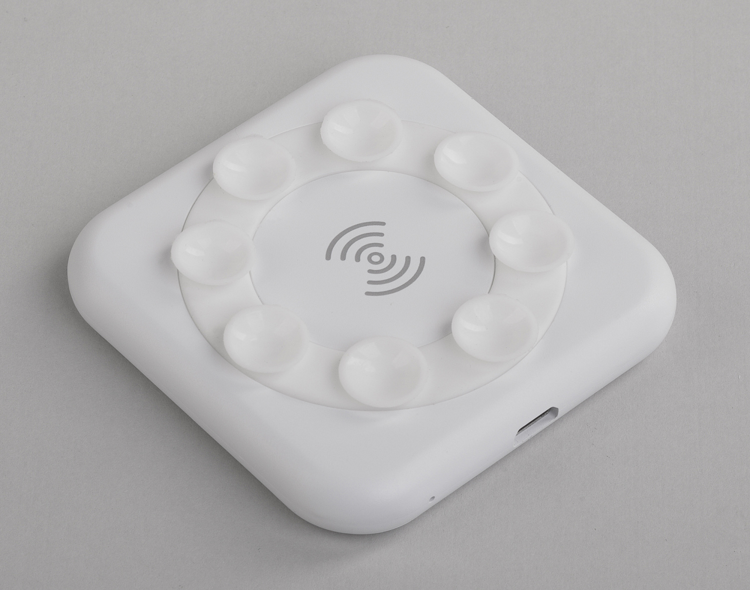 Настольное беспроводное зарядное устройство-подставка "Satellite" Настольное беспроводное зарядное устройство-подставка "Satellite"