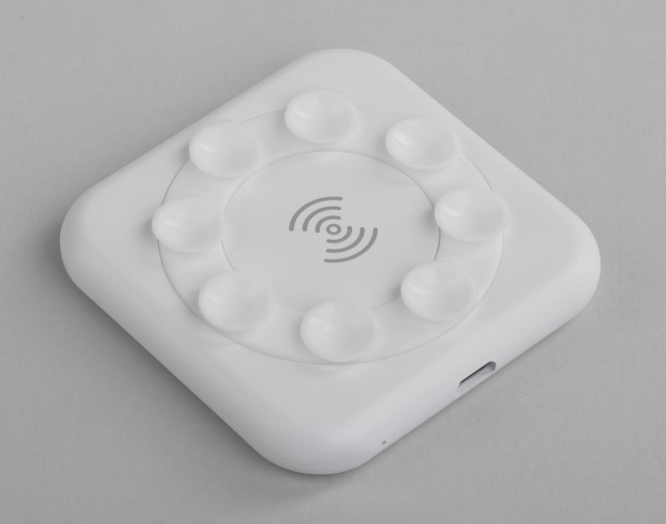 Настольное беспроводное зарядное устройство-подставка "Satellite" Настольное беспроводное зарядное устройство-подставка "Satellite"