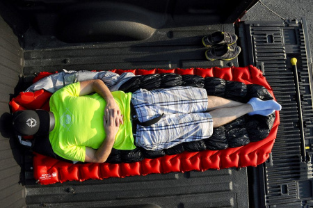 Надувной коврик Insulated Static V Luxe, красный Надувной коврик Insulated Static V Luxe, красный