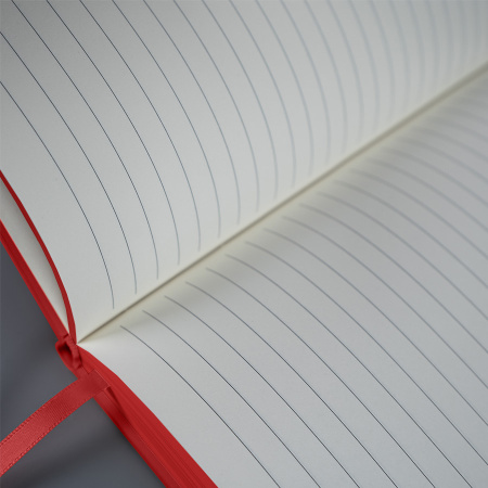 Ежедневник недатированный Solas, формат А5, с магнитом, красный, кремовый блок  в линейку