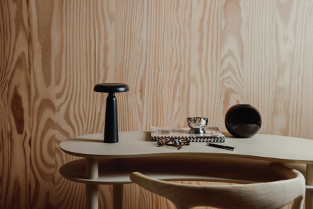 Настольная лампа VINGA Avery RCS